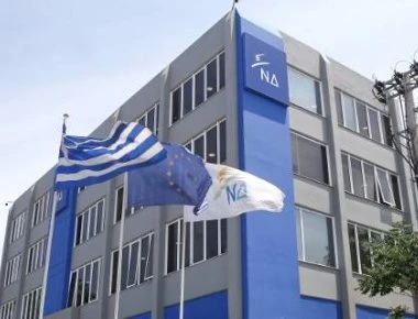 «Έχετε υπογράψει τέταρτο μνημόνιο» απαντά η ΝΔ στο Μαξίμου